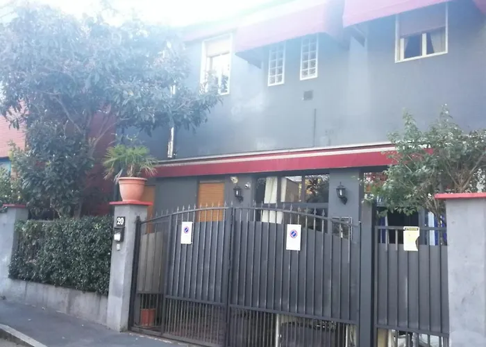 Couette-café Al 20 Fiera - Certosa - San Siro 4*